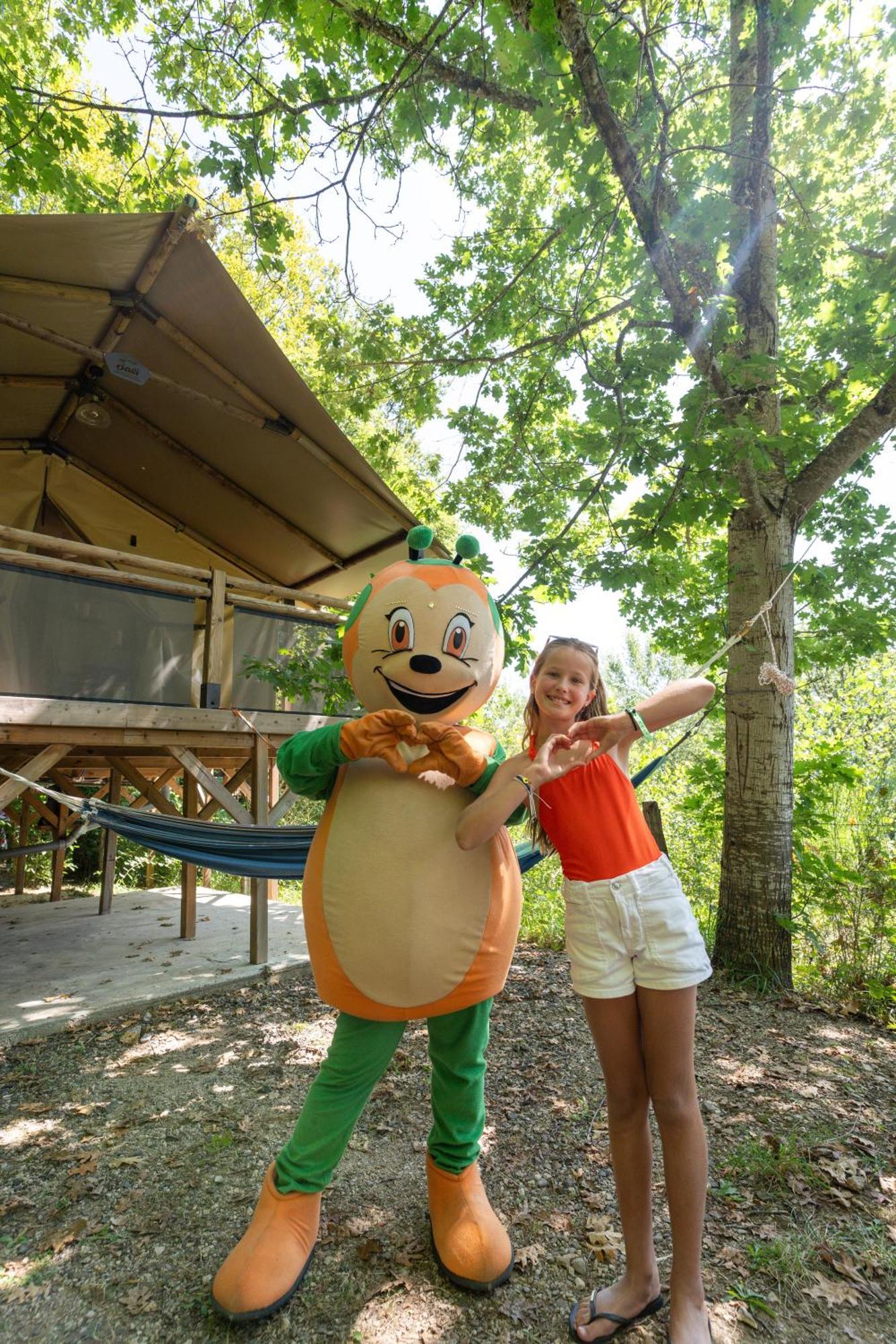 Camping La Source Therondels Zewnętrze zdjęcie