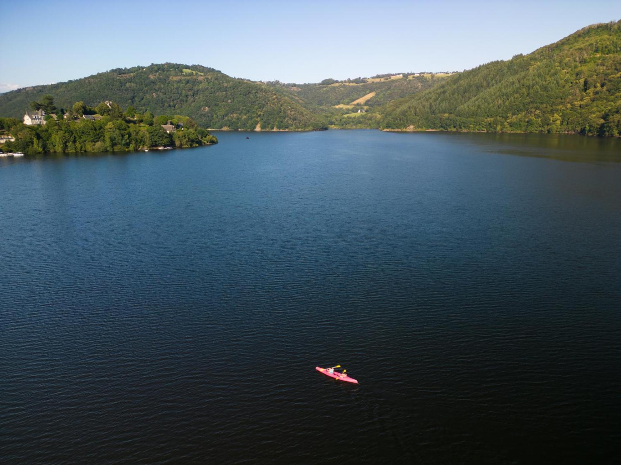 Camping La Source Therondels Zewnętrze zdjęcie